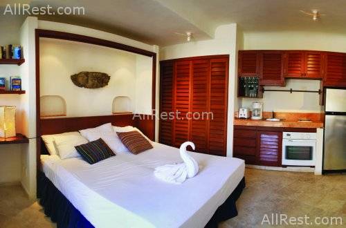 Playa Palms Beach Hotel 11